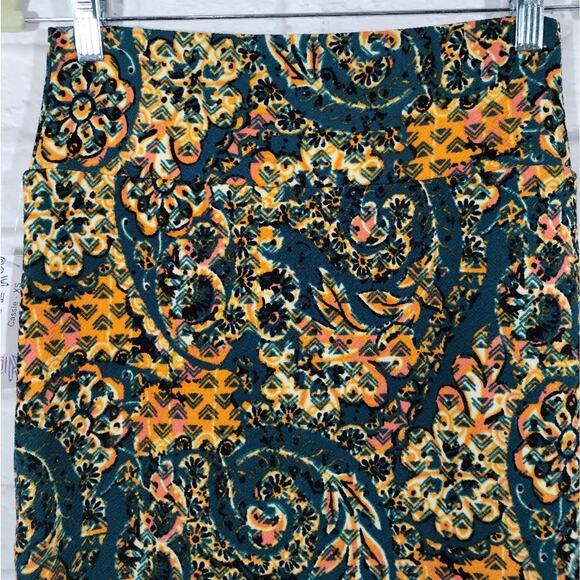 A Lularoe Women's Cassie Green Orange Scroll Floral Pencil Knee Skirt NWT XS - Picture 6 of 8
